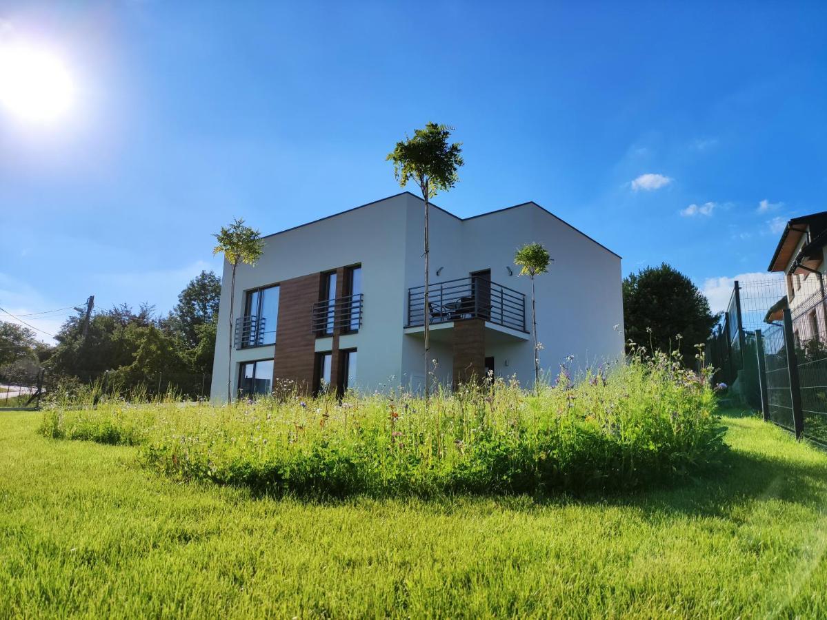 Trzy Male Drzewka Apartment Wielka Wies  Exterior photo